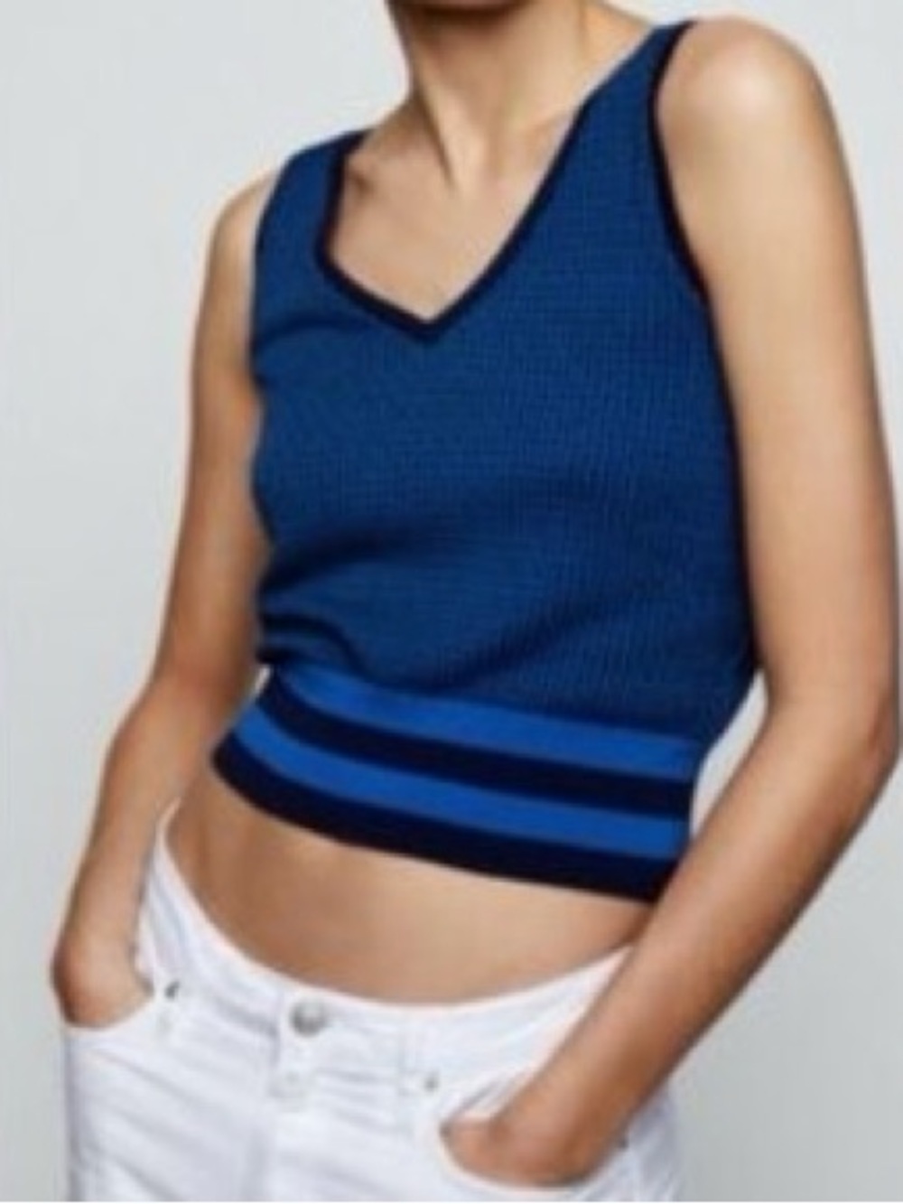 Zara Blue & Black Knit Sweater Vest Pullover Sleeveless “V” Neck Top Size L